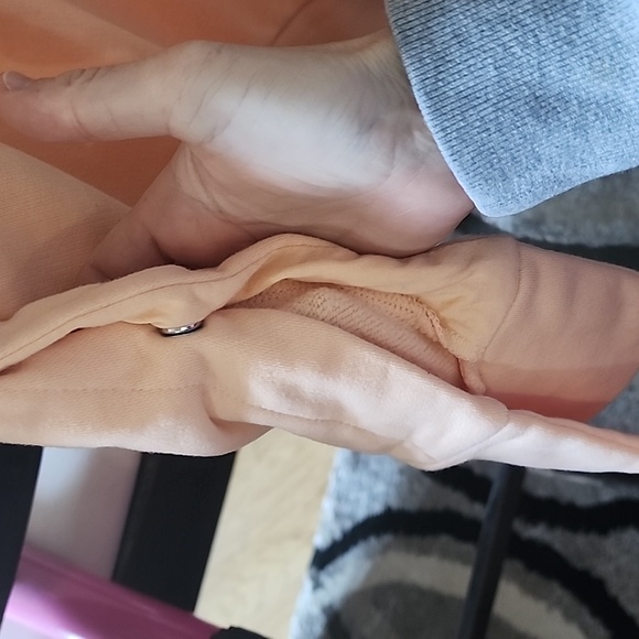 Adidas sweatshirt - Picture 3 of 4